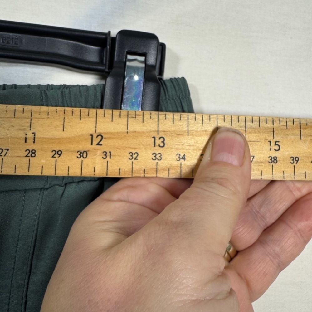 Old Navy High Waisted Jogger Womens Size Medium Green Lightweight Casual - Picture 3 of 9